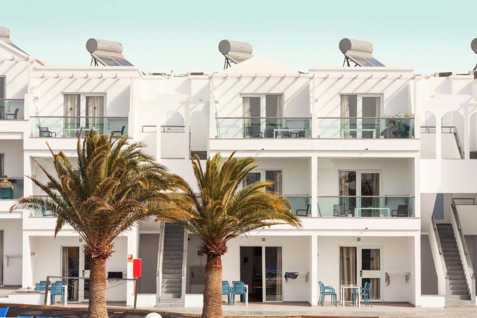 Hotel Plaza Palmeras Puerto del Carmen  Exterior photo