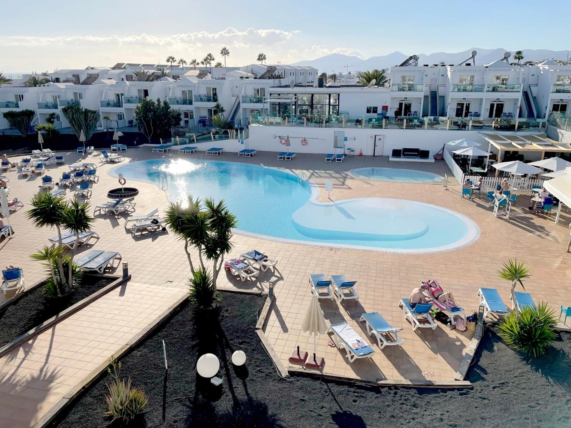 Hotel Plaza Palmeras Puerto del Carmen  Exterior photo